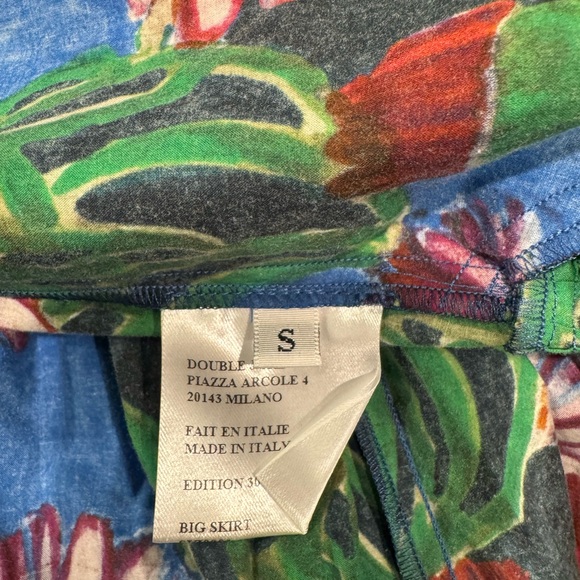 Gorgeous LA DoubleJ Floral Maxi Skirt Gerbera Print in Blue and Pink - Picture 8 of 9